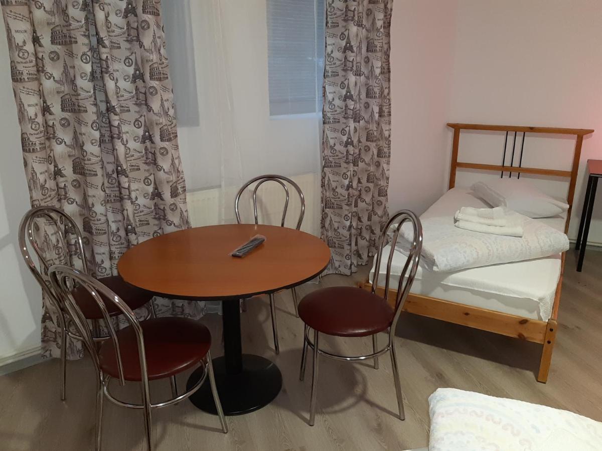 Carol 51 Hostel Bucharest Luaran gambar
