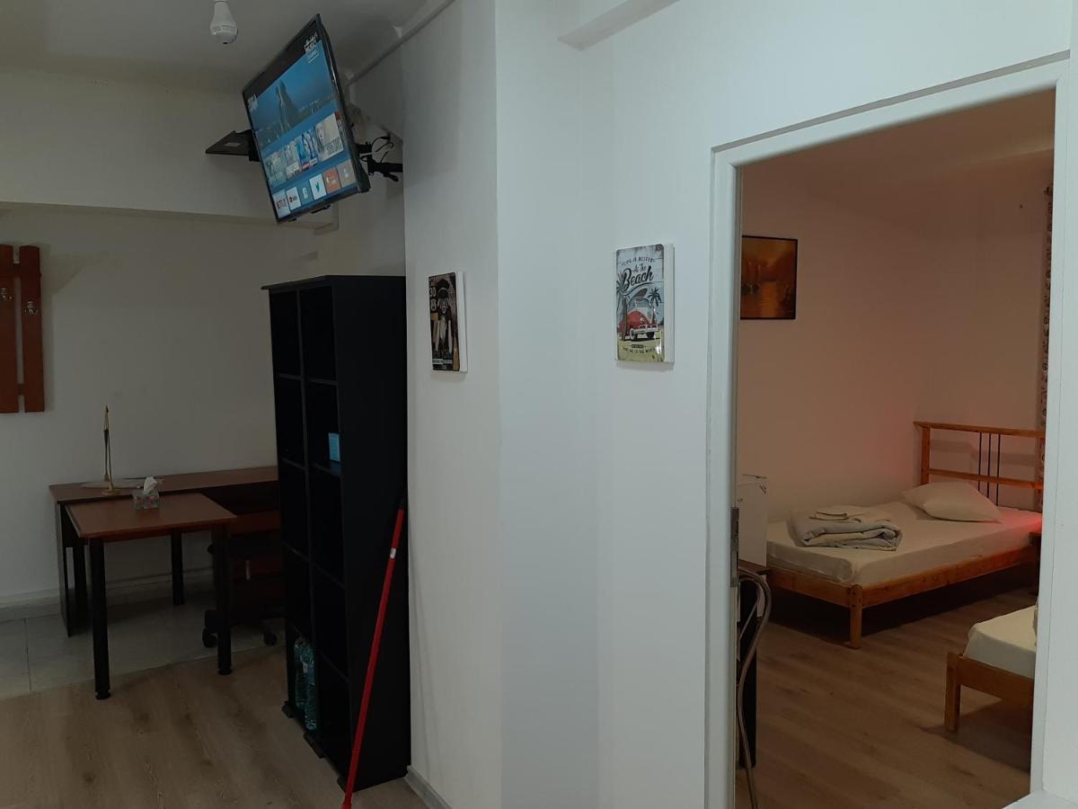Carol 51 Hostel Bucharest Luaran gambar
