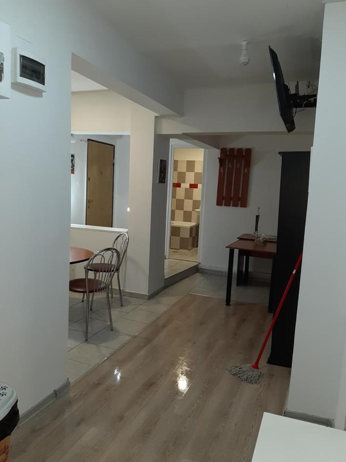 Carol 51 Hostel Bucharest Luaran gambar