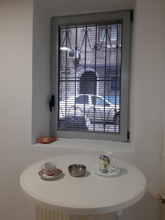 Carol 51 Hostel Bucharest Luaran gambar