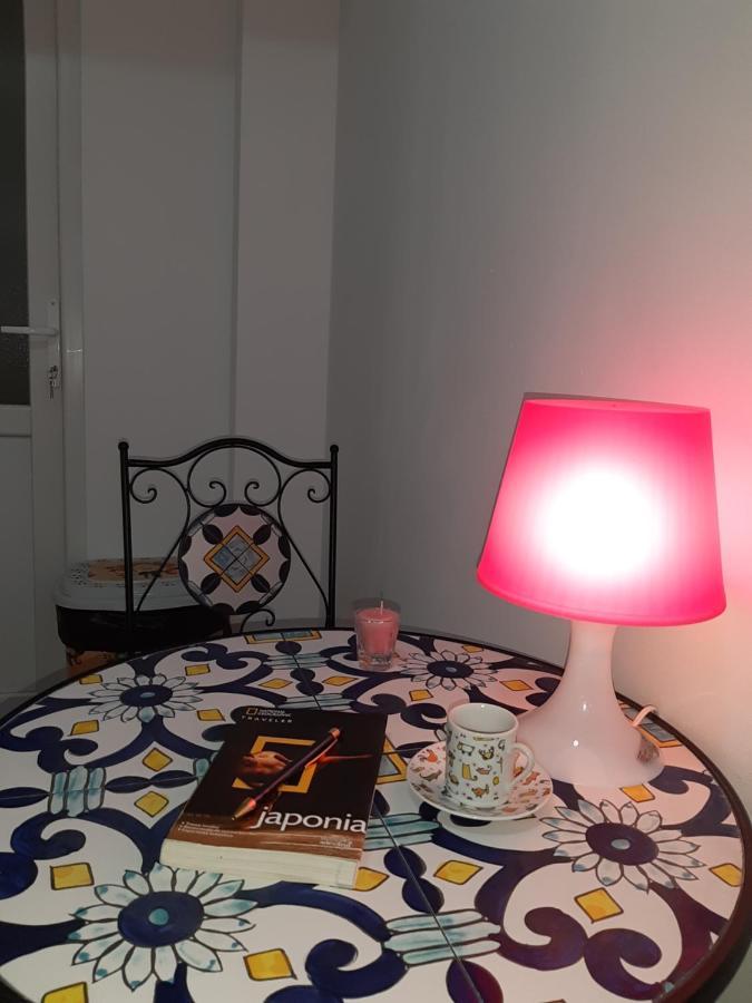 Carol 51 Hostel Bucharest Luaran gambar