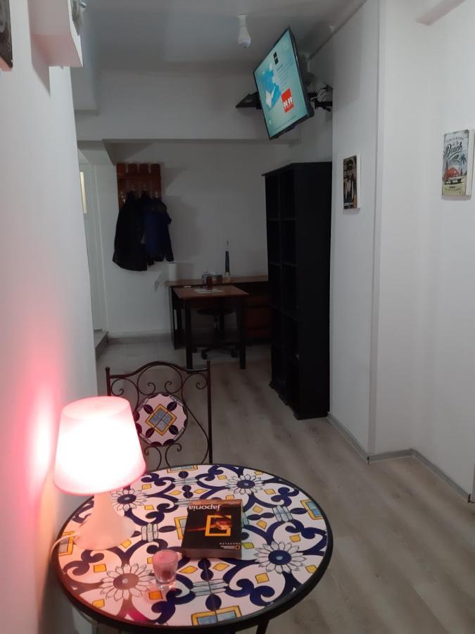 Carol 51 Hostel Bucharest Luaran gambar